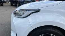 Toyota Yaris 1.5 Hybrid Design 5dr CVT Hybrid Hatchback